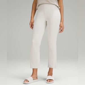 Lululemon Softstreme Ribbed Cropped Zip-Leg Pants 25” — Size 2 Bone White